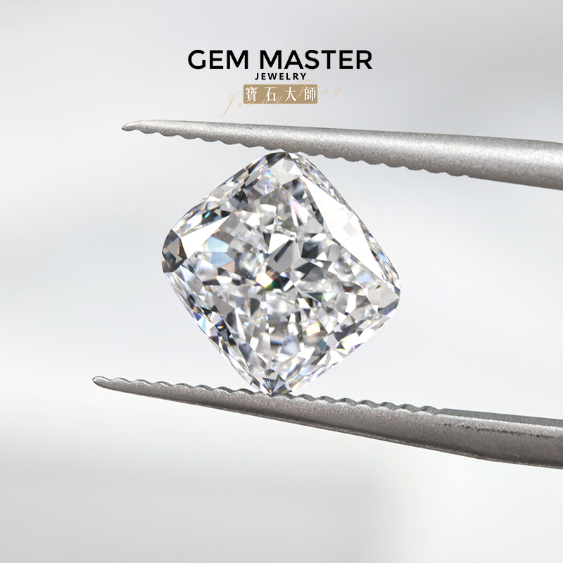 Cushion Cut Lab Grown Diamond  - Body Jewelry Vch recensione e prezzo