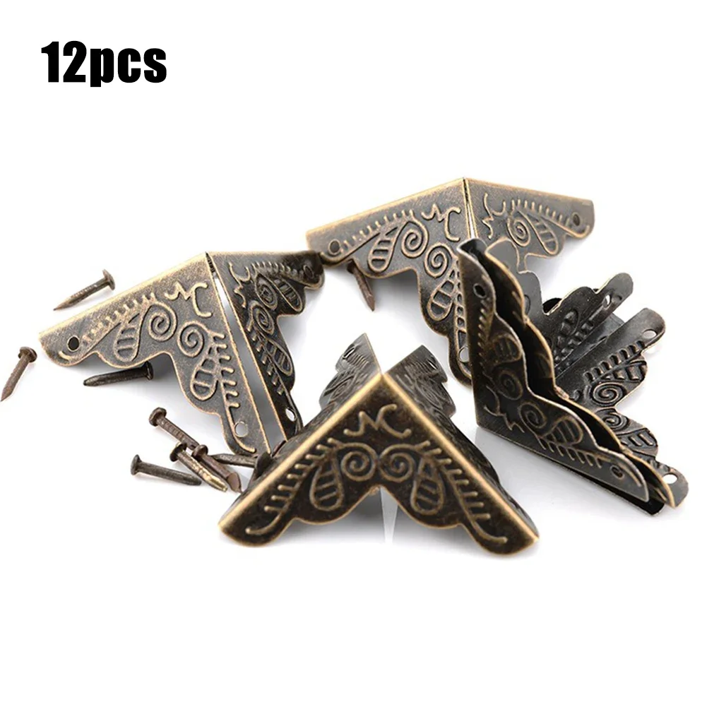 12pcs Antique Corner Protector - Body Jewelry Display Case recensione e prezzo