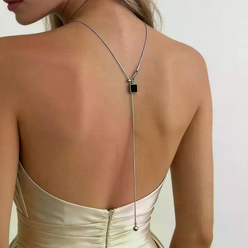 Sparkly Pearl Back Chain Neckl - Body Jewelry For Backless Dress recensione e prezzo