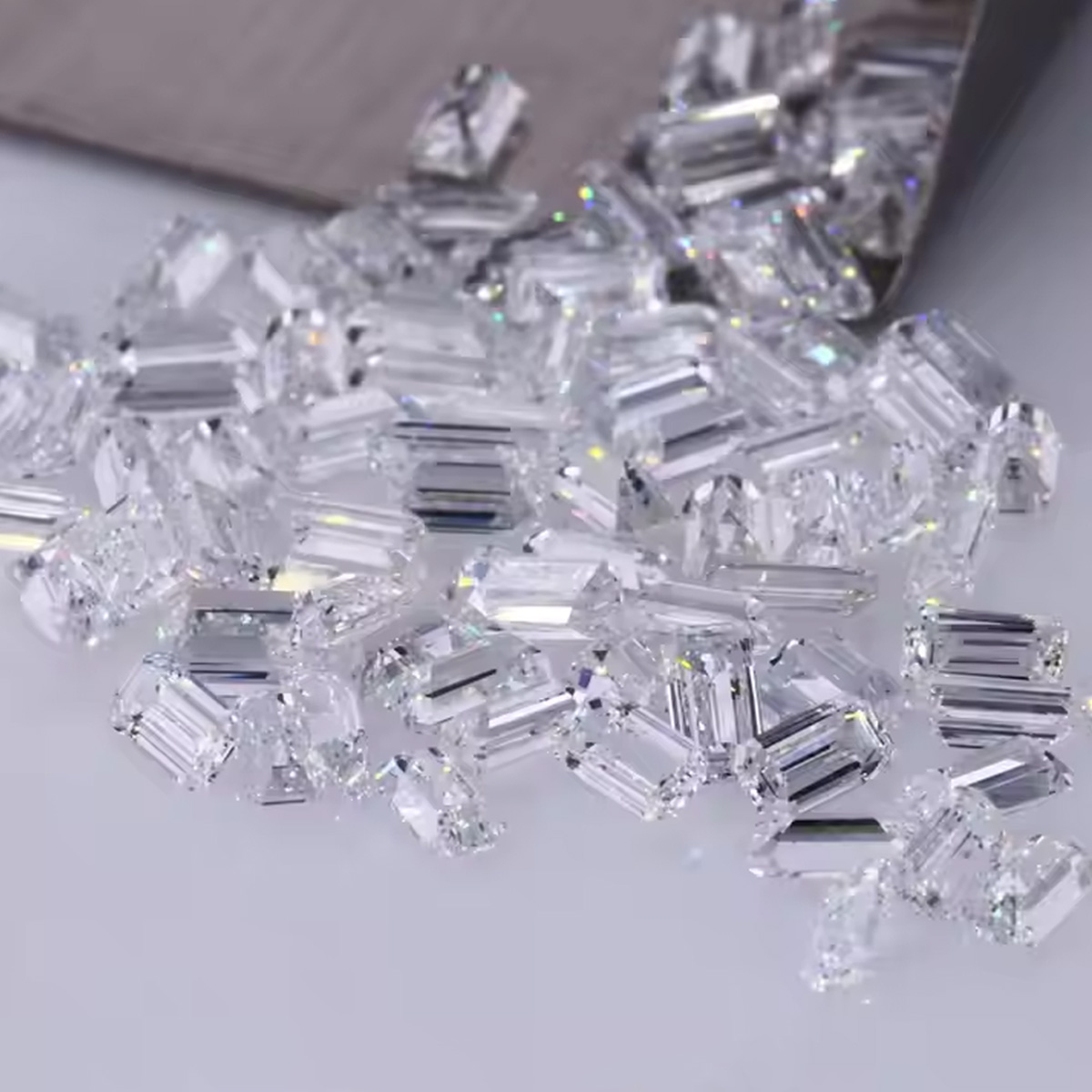 Emerald Cut Lab Grown Small Di - Body Jewelry Vch recensione e prezzo